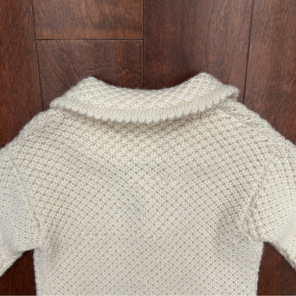 Cozy Cream Knit Kids Cardigan, So Classic and Lovely, Size 5 - Picture 10 of 10
